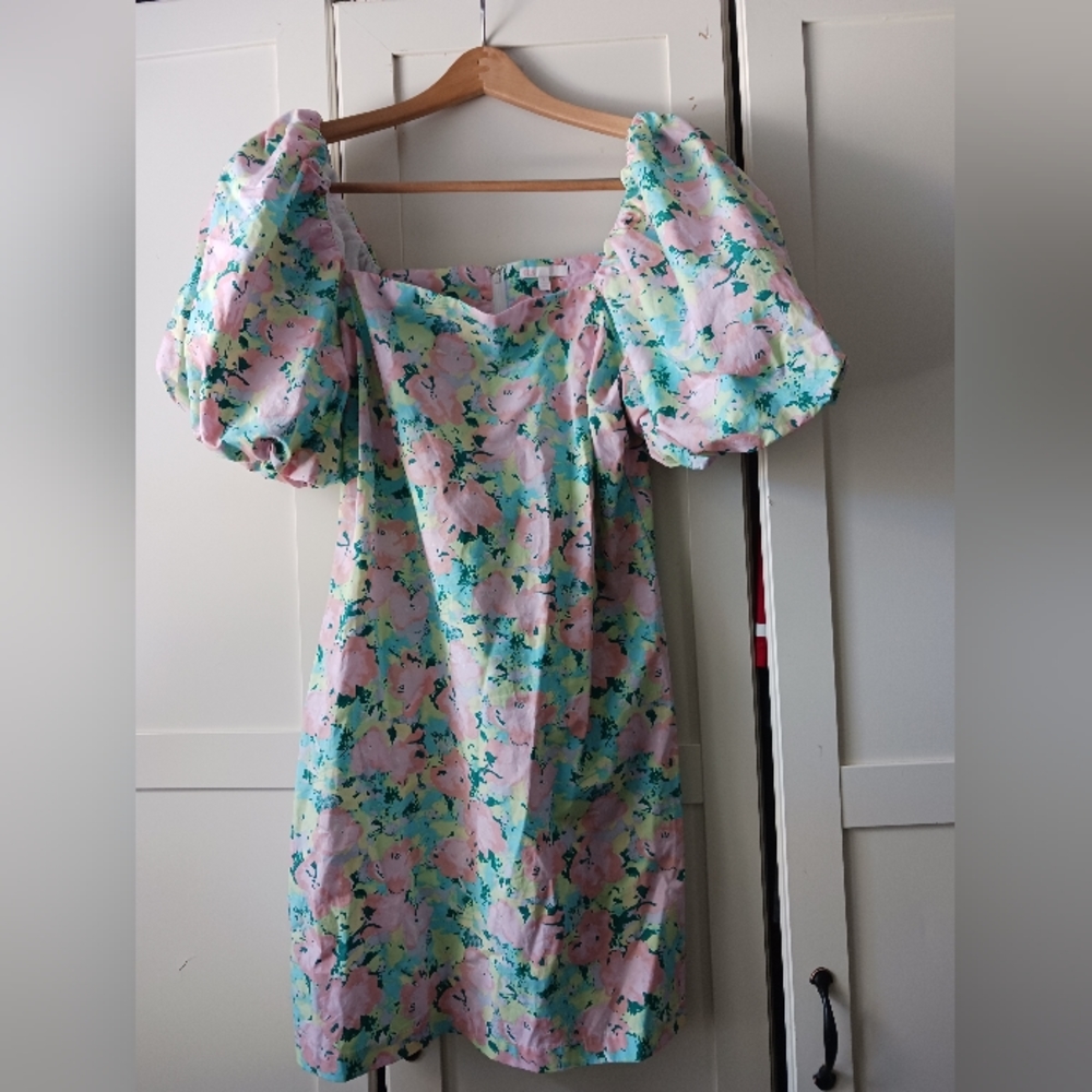Puff sleeve floral dress